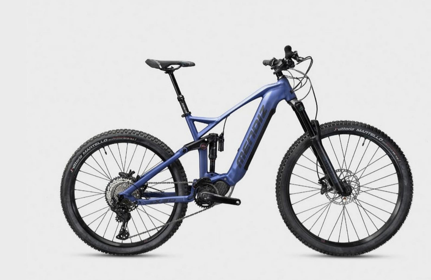 Cuando pruebes una E-Bike de montaña te va a costar volver a coger tu vieja bici, financia tu diversión.Bicicleta en oferta