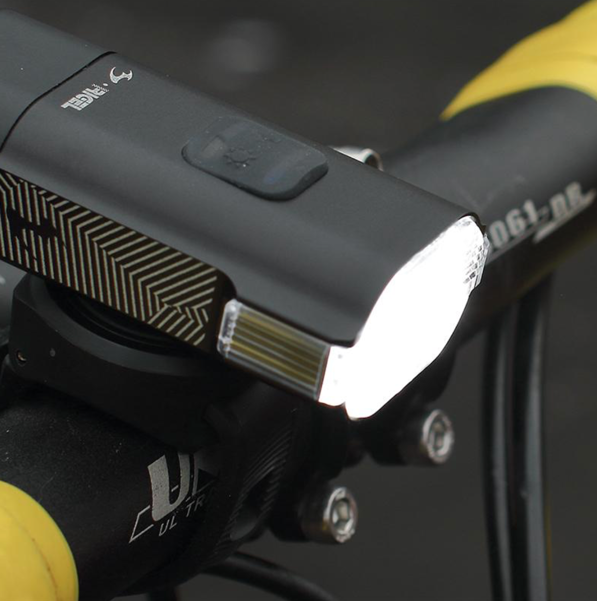 LUZ DELANTERA RIGEL 700 LUMENS