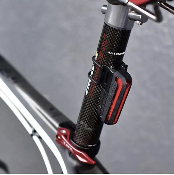 LUZ TRASERA CERBERUS 150 LUMENS