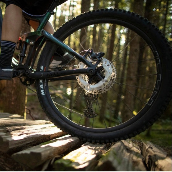 JUEGO RUEDAS SHIMANO DEORE TUBELESS 27.5 12V