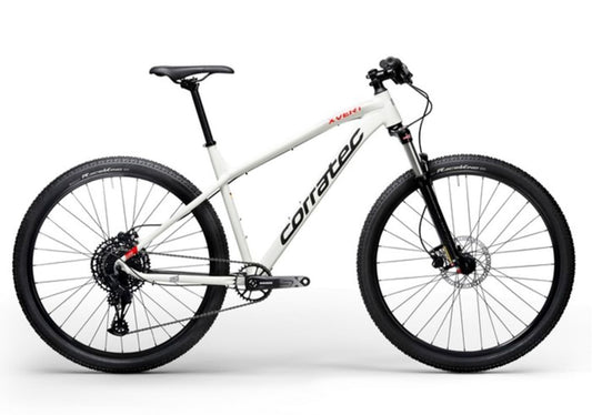 La bicicleta de montaña X Vert 29 Elite de Corratec, es una mtb ideal para iniciarse, sus ruedas de 29" te proporcionan comodidad y velocidad y viene montada con monoplato, evitando así problemas mecánicos