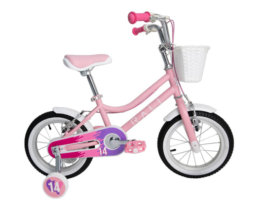 Bicicleta de paseo rosa con cesta y ruedas auxiliares.