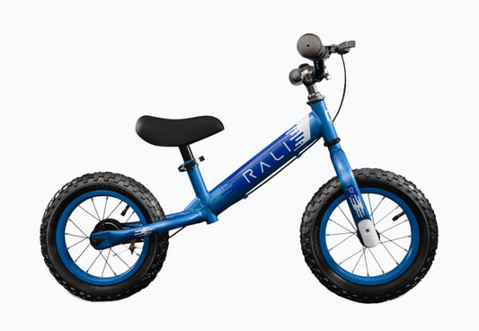 Nuestro nuevo cuadro permite la facilidad de que el niño suba y baje de la bicicleta, también cuenta con el nuevo sistema de freno Bandbrake. Esta bicicleta es ideal para niños de 2 años en adelante, que aún no sepan dominar las bicicletas de pedales.