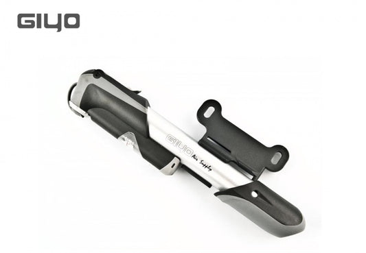 Presión máxima: 100 psi (6 bar)
Bomba con cuerpo de aluminio
Incluye abrazaderas y tornillos
Inflador con manómetro y palanca de bloqueo
Compacto y ligero